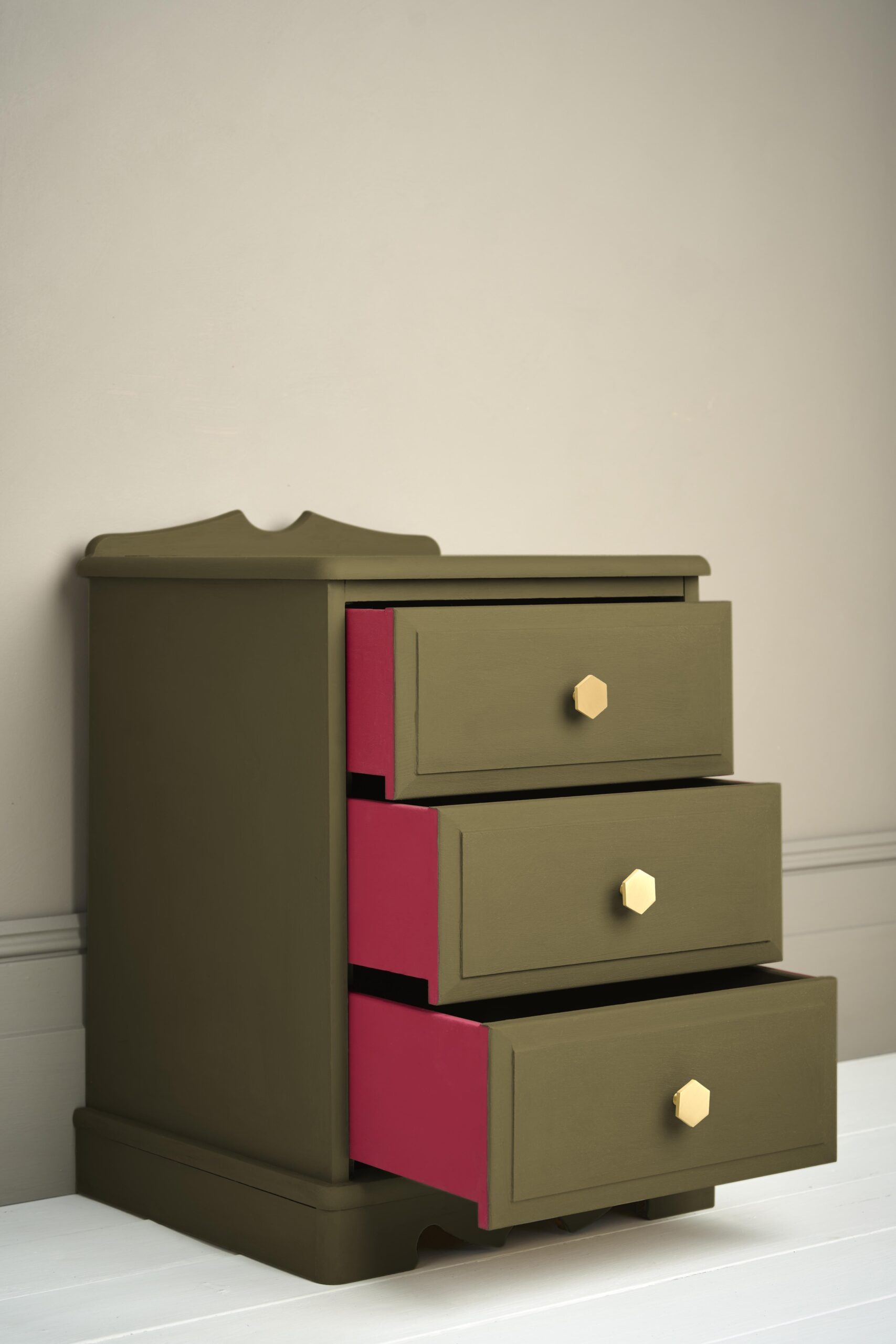 Olive green chalk paint painted furniture annie sloan chair Robinsnestvintage sydney buy online